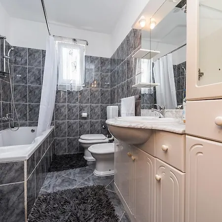 Πανσιόν Apartman Vanessa *